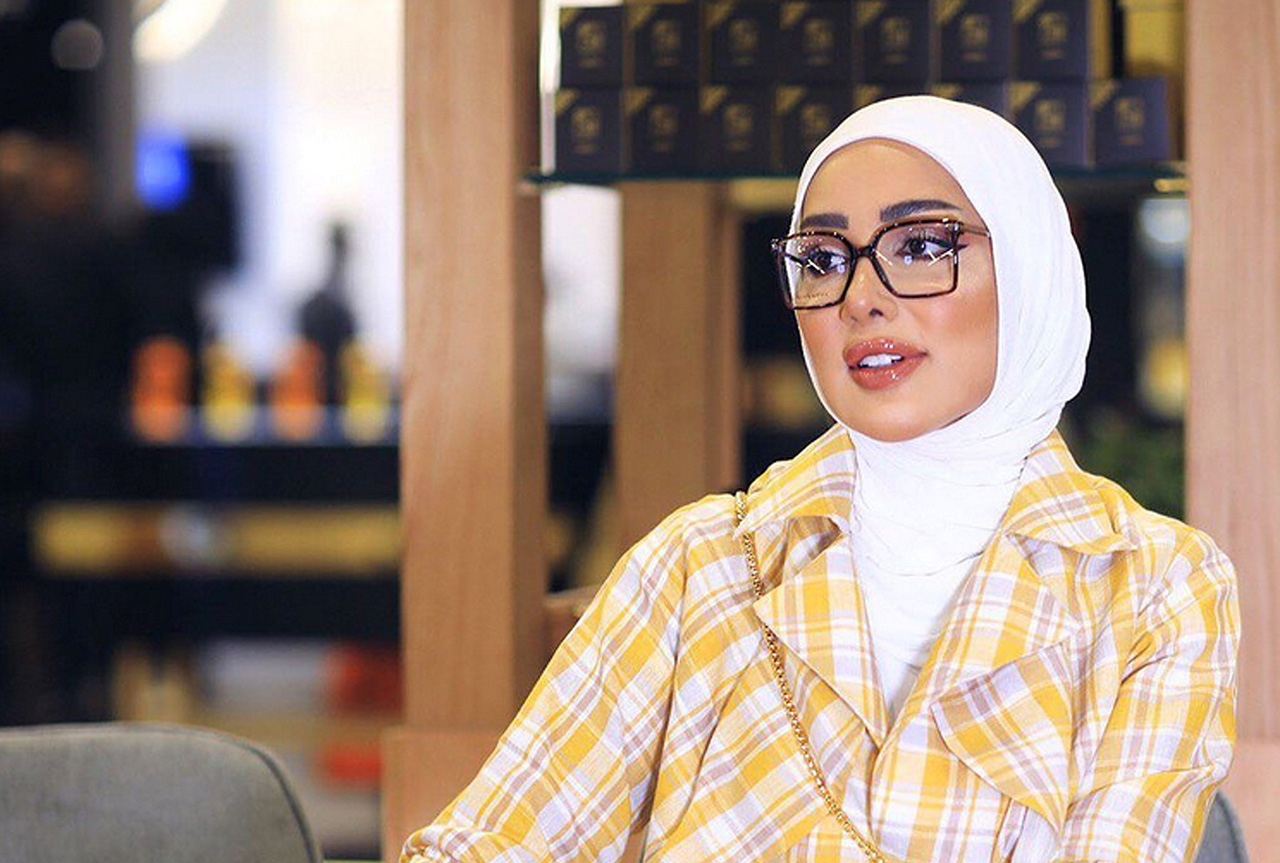 كم عمر جمال النجادة الحقيقي