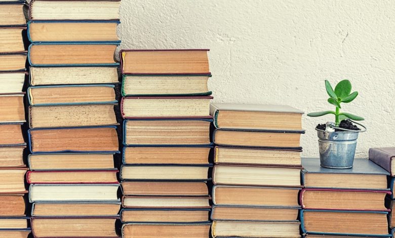 من هو مؤلف رواية العودة الى عدن